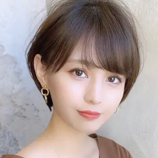 ショート カラー 💍新宿ショート 💍岩田莉奈のヘアスタイル
