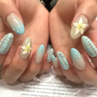 ネイル Allure 吉村瑞月のネイルデザイン