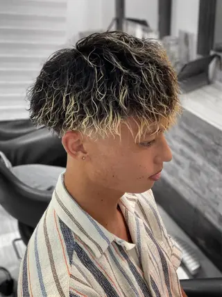 ショート カラー パーマ メンズ TOP by threenine所属・🔥メンズ特化🔥 谷口力哉のヘアスタイル