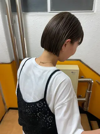 ショート カラー さの あやねのヘアスタイル