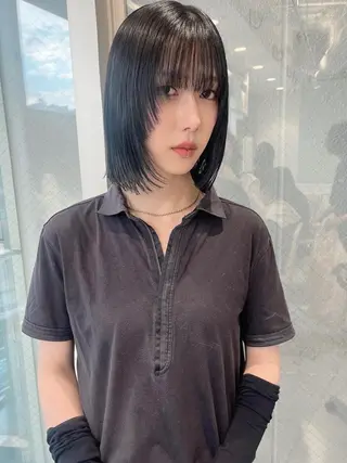 ショート ウルフカット／吉村 桃子のヘアスタイル