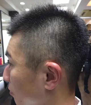 ショート メンズ 銀座バルビエグラン 角田雅樹（夜限定）のヘアスタイル