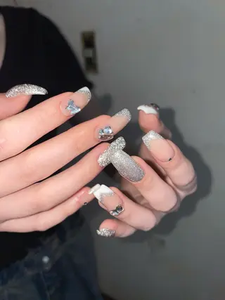 ネイル shion .のネイルデザイン