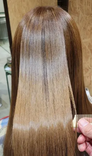 カラー セミロング 尾澤 尚希のヘアスタイル