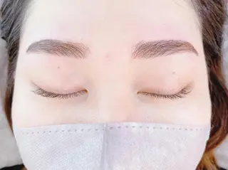 アイブロウ eyelist MAAYAのマツエク・マツパデザイン