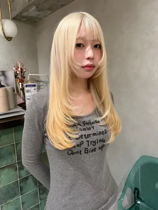 ロング 艶カラー レイヤーカット　ゆめのヘアスタイル