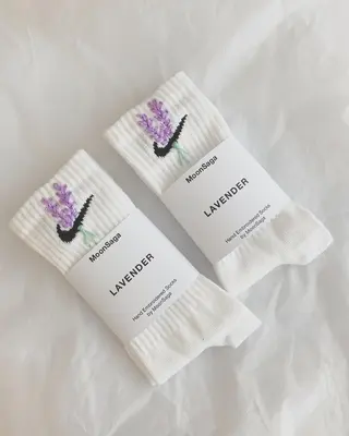 ネイル ちゅるんネイル🪄 耳ツボジュエリー🔗のネイルデザイン