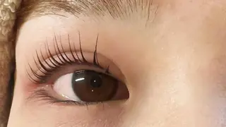 マツエク・マツパ ネイル& 脱毛サロン　Lのマツエク・マツパデザイン