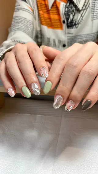 ネイル ざんねん負け犬ちゃん 南堀江のネイルデザイン