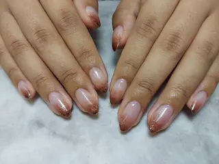 ネイル AYAKA　ネイリ ストUNELMA所属のネイルデザイン