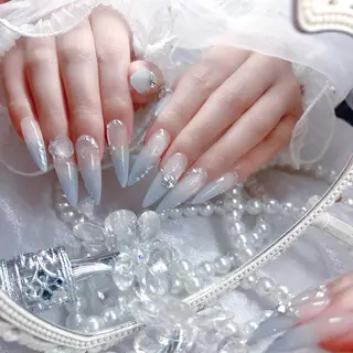 ネイル Yudia -neon-のネイルデザイン