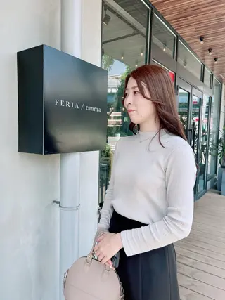 ロング FERIA桃山台🍑 𝕄𝕖𝕘𝕦のヘアスタイル