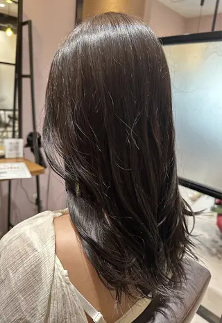 カラー 西原 愛紗のヘアスタイル