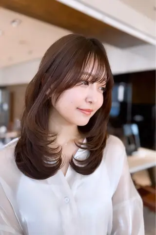 ミディアム レイヤー/顔周り カット/松岡 祥利のヘアスタイル