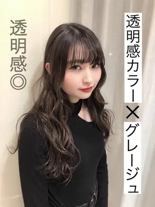 セミロング ブリーチカラー特化 碇　英朗のヘアスタイル