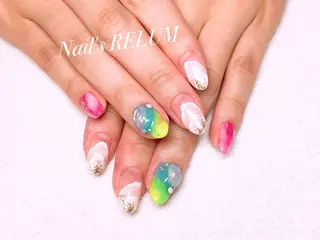 ネイル THECOLORS所属・近貞 莉奈のネイルデザイン