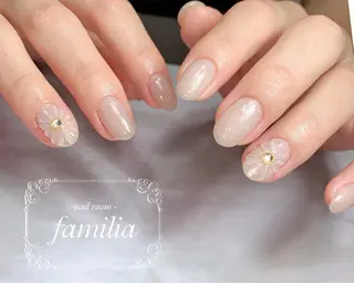 ネイル -nailroom- familiaのネイルデザイン