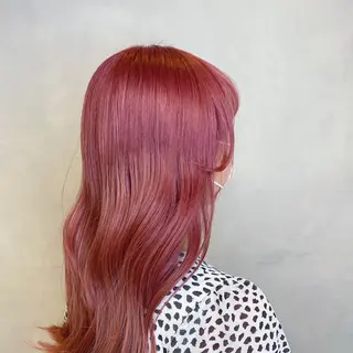 セミロング カラー ベレーザ渋谷所属・🦋ハイトーン・髪質 改善🦋成嶋 朋希のヘアスタイル