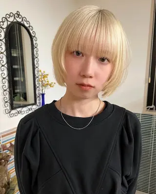 ショート 梅田/ハイトーン/ 透明感カラー/縮毛のヘアスタイル