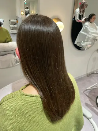 セミロング 廣岡 采音のヘアスタイル