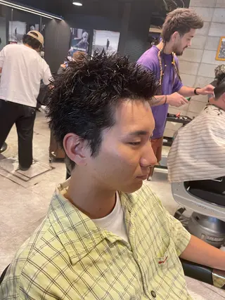 ショート メンズ FRANK’S BARBER&BEER CLUB 日比谷店所属・TAKU ／フェード／パーマのヘアスタイル