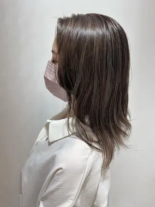 ミディアム カラー 🐺ウルフ/レイヤー 似合わせ‎🤍沙羅のヘアスタイル