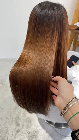 ロング 話題沸騰中🌟 /ケアブリーチ/徳志のヘアスタイル