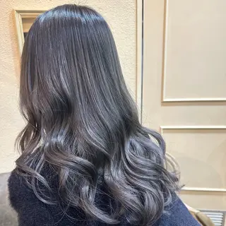 ミディアム カラー 由谷 祥伍のヘアスタイル