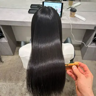 セミロング 割れ癖も直す髪質改善 美容師✨みやたのヘアスタイル