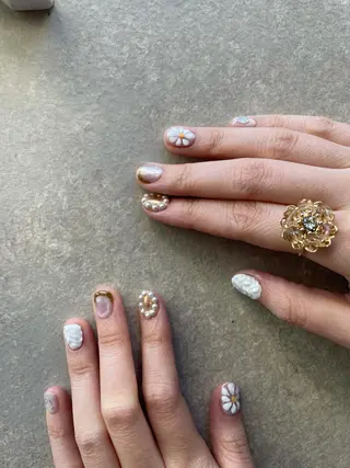 ネイル 🎀ボブ+ハイトーン シュカ👶🏻のヘアスタイル