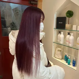 ロング カラー 伊藤 康乃のヘアスタイル