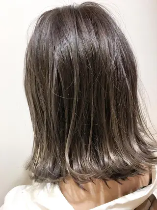 ミディアム カラー 海外風レイヤーカット 👑店長　平松　由のヘアスタイル