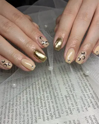 ネイル shiki_nail 🪐のネイルデザイン