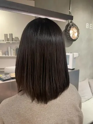 ミディアム BELO 愛未のヘアスタイル