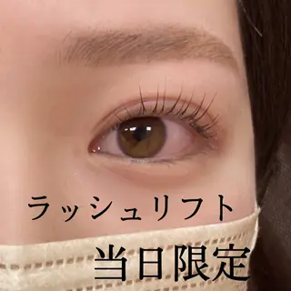 マツエク・マツパ Trinity staffのネイルデザイン