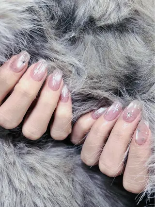 ネイル グロー ネイルのネイルデザイン