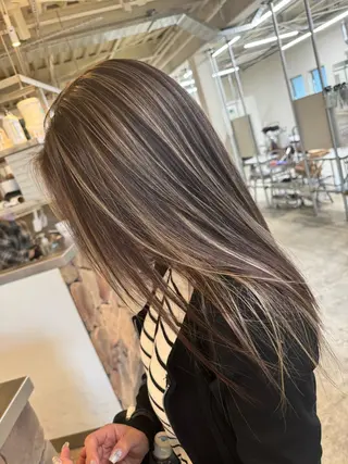 ロング Tsuyoki .のヘアスタイル