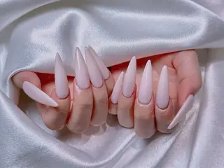 ネイル M2ネイルサロン【長さ出し&フィルイン導入店】所属・長さ出し専門店 RIRIのネイルデザイン