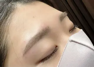 アイブロウ B's緑店 eyelist川上のマツエク・マツパデザイン