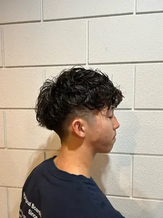 ショート メンズ 相澤 拳のヘアスタイル