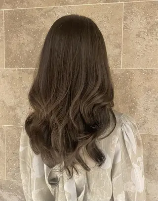 ロング パーマ 佐藤 悠衣/透明感 カラー/似合わせ前髪のヘアスタイル