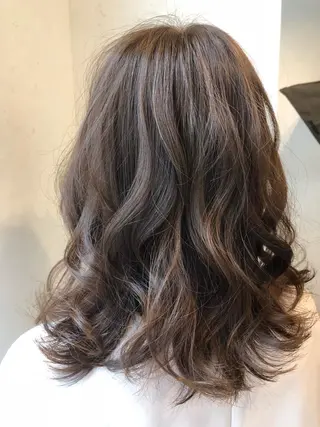 セミロング カラー TOWA 野村　コウダイのヘアスタイル