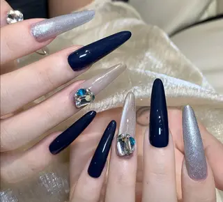 ネイル Pure&Rich Nailのネイルデザイン