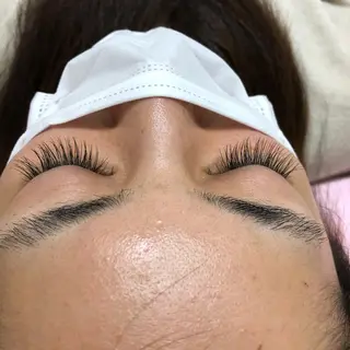 マツエク・マツパ 杉野 まみのヘアスタイル