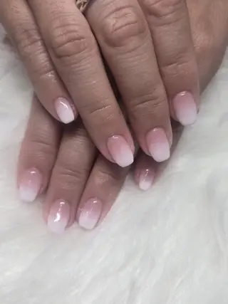 ミディアム LILY Salonのネイルデザイン