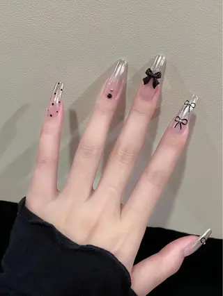 ネイル 🌈 Laule'aのネイルデザイン