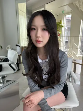 ロング カラー 🎀優姫 🎀 韓国レイヤーのヘアスタイル