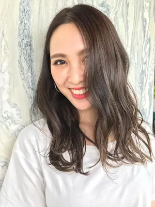 ロング カラー LANVERY所属・藤井 さと実のヘアスタイル