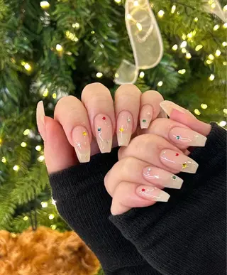 ネイル Lina nail所属・Lunaa 池袋のネイルデザイン