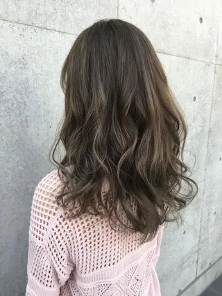 セミロング カラー 井坂 和博のヘアスタイル